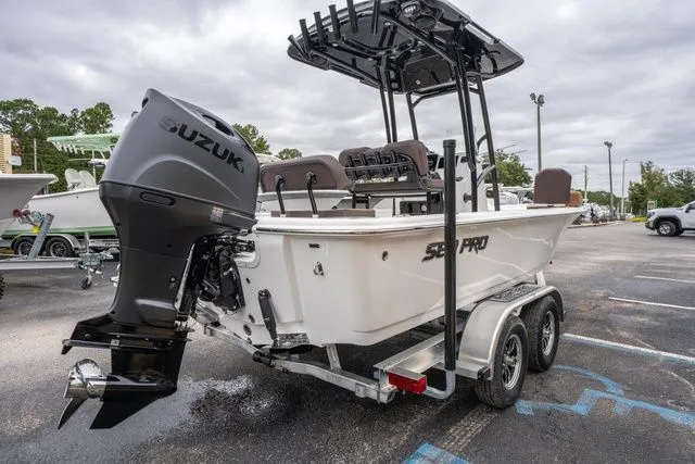Slide: The Image of Sea Pro 230 Bay 2026 - 5