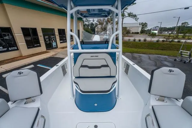 Slide: The Image of Sea Pro 250 Bay 2026 - 22