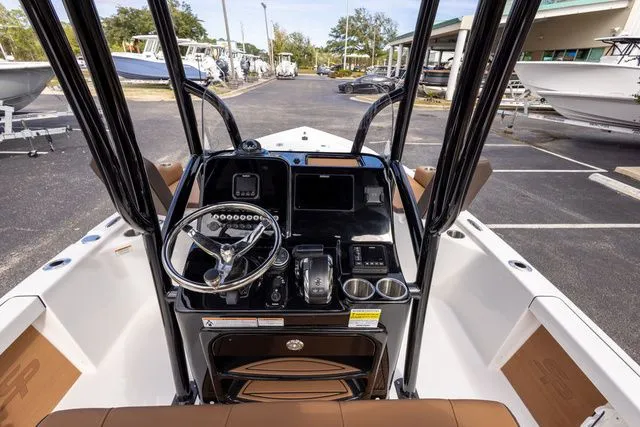 Slide: The Image of Sea Pro 210 Bay 2026 - 12