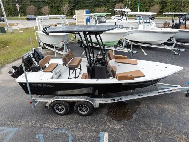 Slide: The Image of Sea Pro 210 Bay 2026 - 21