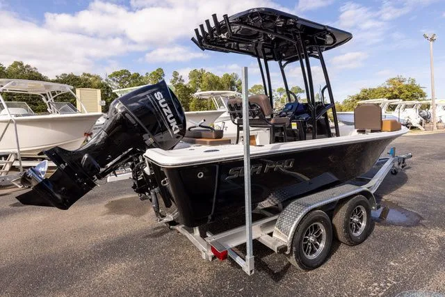 Slide: The Image of Sea Pro 210 Bay 2026 - 4