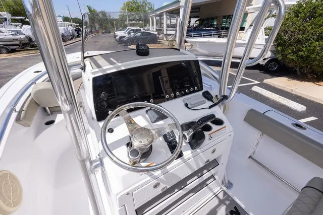 Slide: The Image of Sportsman Heritage 211 Center Console 2021 - 14