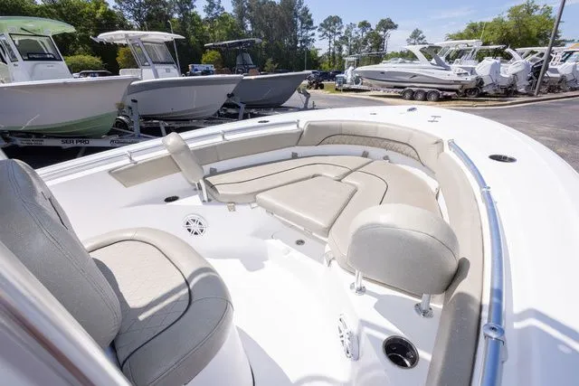Slide: The Image of Sportsman Heritage 211 Center Console 2021 - 17