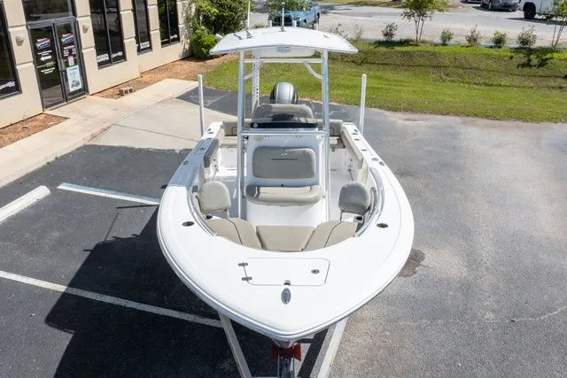 Slide: The Image of Sportsman Heritage 211 Center Console 2021 - 32