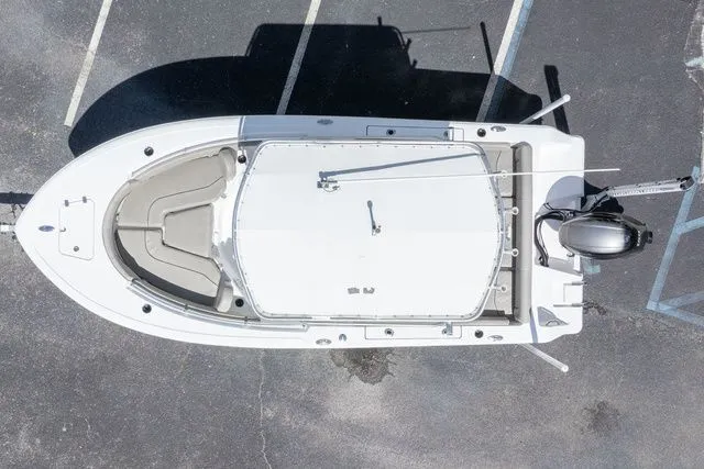 Slide: The Image of Sportsman Heritage 211 Center Console 2021 - 33