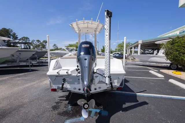 Slide: The Image of Sportsman Heritage 211 Center Console 2021 - 5