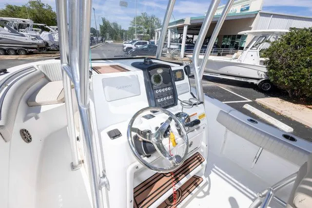 Slide: The Image of Sea Fox 246 Commander 2016 - 12