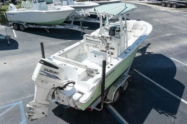 Slide: The Image of Sea Fox 246 Commander 2016 - 27