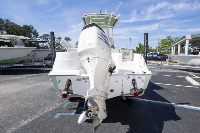 Slide: The Image of Sea Fox 246 Commander 2016 - 5
