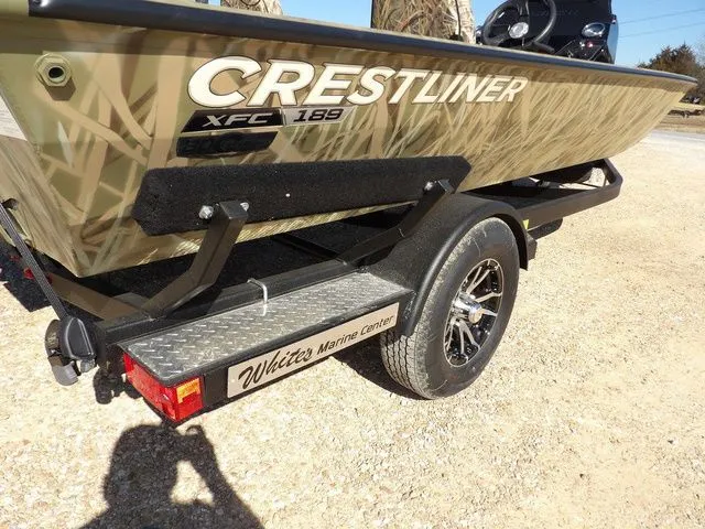 Slide: The Image of Crestliner XFC 189 2026 - 41