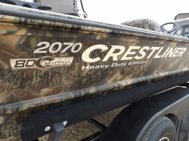 Slide: The Image of Crestliner 2070 Retriever SCHD 2026 - 38