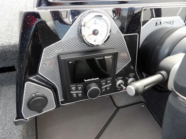 Slide: The Image of Lund 2075 Pro-V Bass XS 2025 - 26