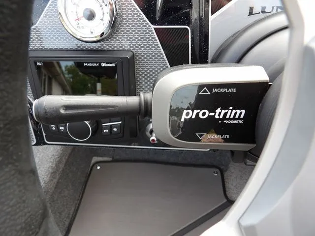 Slide: The Image of Lund 2075 Pro-V Bass XS 2025 - 27