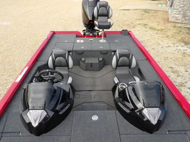 Slide: The Image of Lund 2075 Pro-V Bass XS 2025 - 38