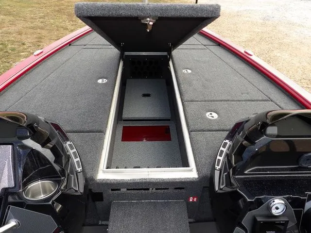 Slide: The Image of Lund 2075 Pro-V Bass XS 2025 - 42