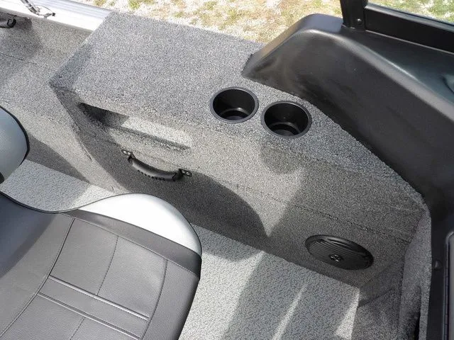 Slide: The Image of Lund 1875 Impact XS Sport 2026 - 33