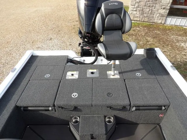 Slide: The Image of Lund 2075 Pro-V Bass XS 2026 - 15