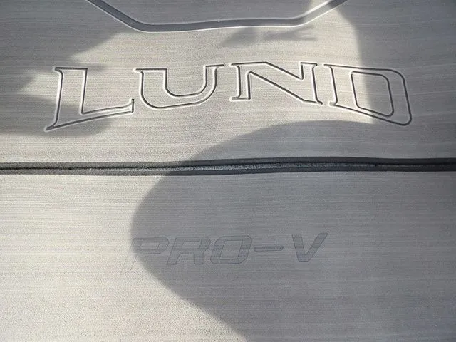 Slide: The Image of Lund 2075 Pro-V Bass XS 2026 - 26