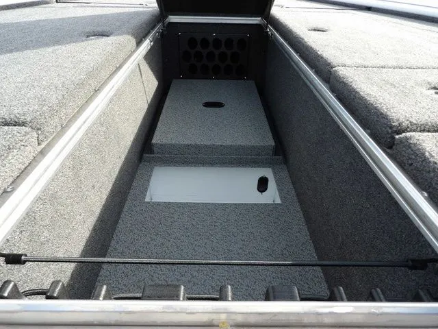 Slide: The Image of Lund 2075 Pro-V Bass XS 2026 - 38