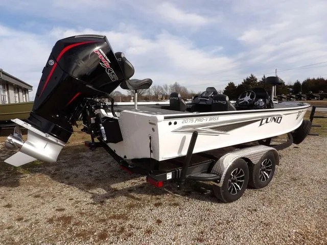 Slide: The Image of Lund 2075 Pro-V Bass XS 2026 - 8
