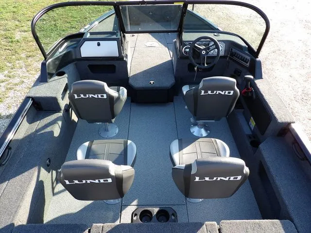 Slide: The Image of Lund 1775 Impact XS Sport 2026 - 21
