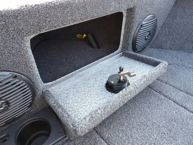 Slide: The Image of Lund 1775 Impact XS Sport 2026 - 47