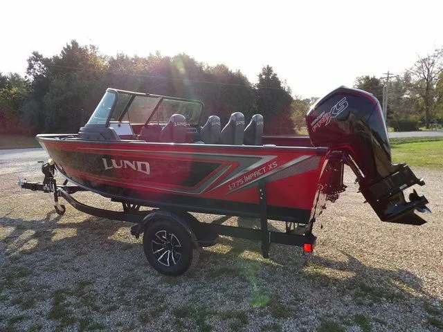 Slide: The Image of Lund 1775 Impact XS Sport 2026 - 6