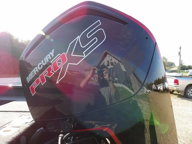 Slide: The Image of Lund 1775 Impact XS Sport 2026 - 60
