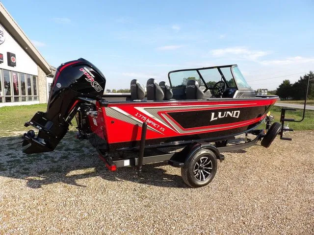 Slide: The Image of Lund 1775 Impact XS Sport 2026 - 8