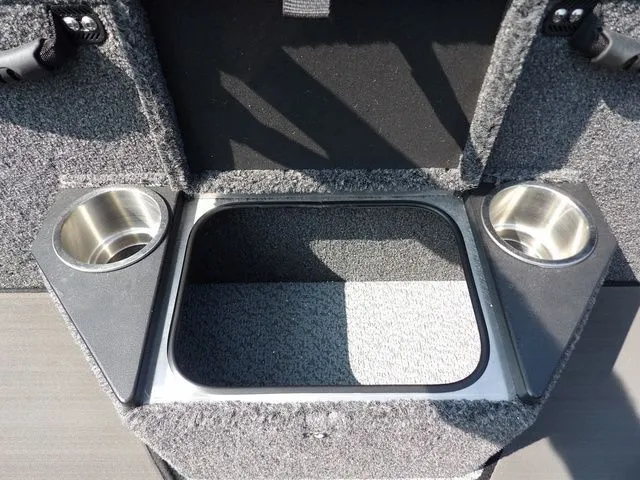Slide: The Image of Lund 2075 Pro-V Bass XS 2026 - 20