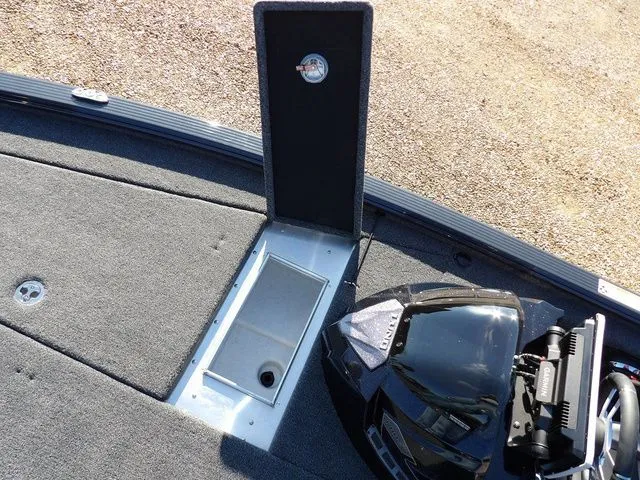 Slide: The Image of Lund 2075 Pro-V Bass XS 2026 - 50