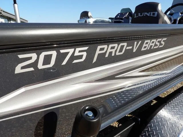 Slide: The Image of Lund 2075 Pro-V Bass XS 2026 - 68