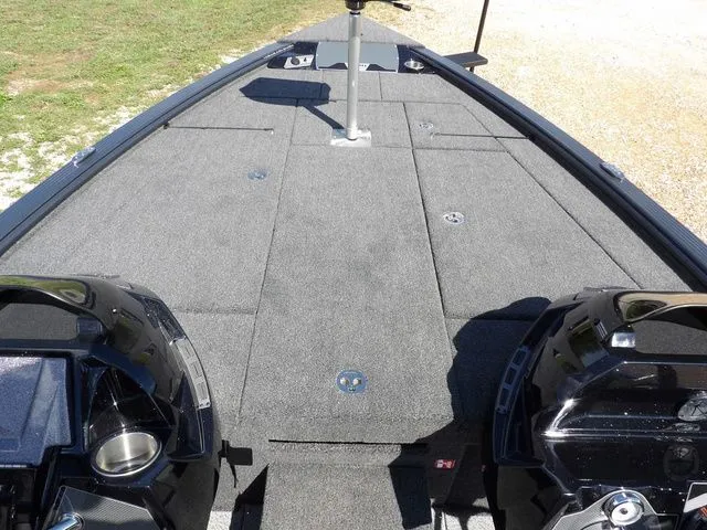 Slide: The Image of Lund 1875 Pro-V Bass XS 2026 - 37