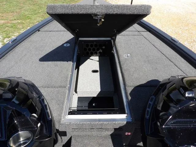 Slide: The Image of Lund 1875 Pro-V Bass XS 2026 - 40