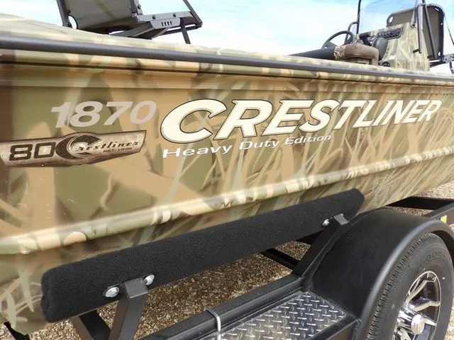 Slide: The Image of Crestliner 1870 Retriever FCC 2026 - 36