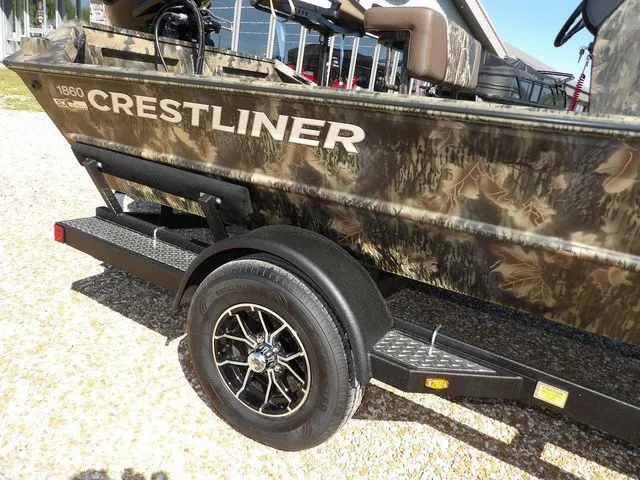 Slide: The Image of Crestliner 1860 Retriever CC Tunnel 2026 - 39
