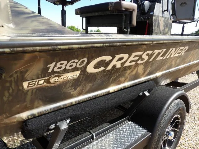 Slide: The Image of Crestliner 1860 Retriever CC Tunnel 2026 - 40