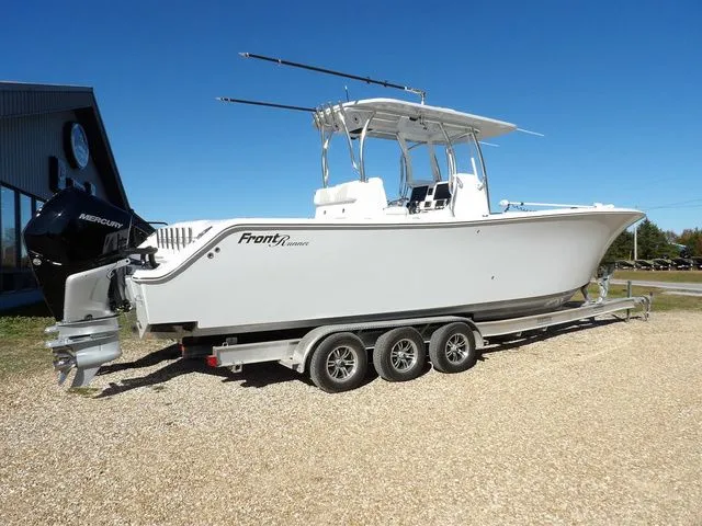 Slide: The Image of Front Runner 33 Center Console 2023 - 8