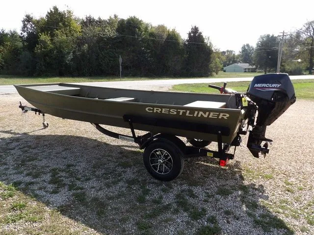 Slide: The Image of Crestliner 1648 CR Jon 2026 - 6