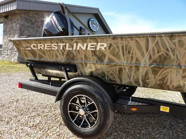 Slide: The Image of Crestliner 1860 Retriever Jon Deluxe 2026 - 34