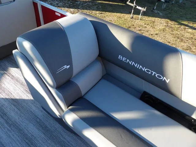 Slide: The Image of Bennington S L-Bench 21 SL 2025 - 15