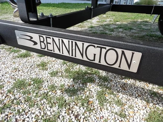 Slide: The Image of Bennington S Swingback 22 SSB 2026 - 48