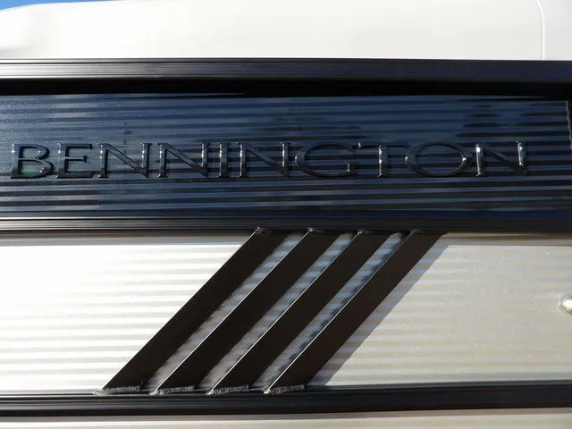 Slide: The Image of Bennington M Swingback 22 MSB 2026 - 50