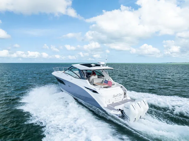 Slide: The Image of Sea Ray Sundancer 320 2022 - 18