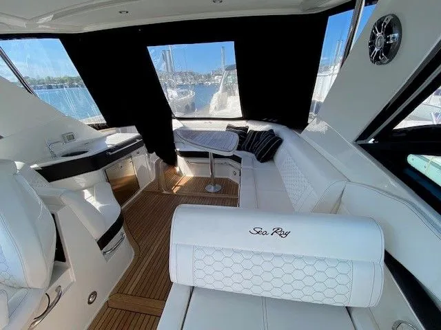 Slide: The Image of Interior of 2022 Sea Ray Sundancer 320 yacht. - 4