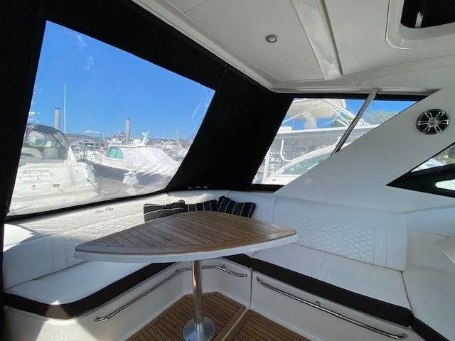 Slide: The Image of Interior of 2022 Sea Ray Sundancer 320 yacht. - 5