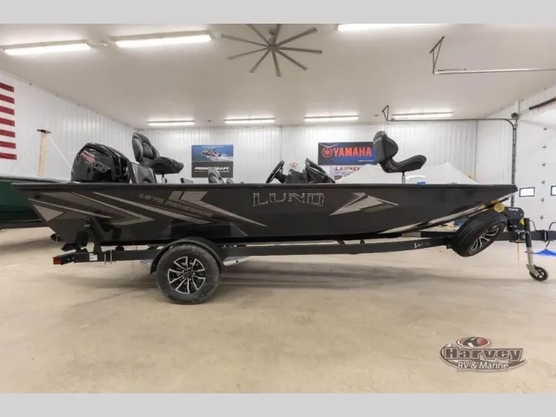 Slide: The Image of 2026 Renegade 1875 SS boat in a showroom. - 3