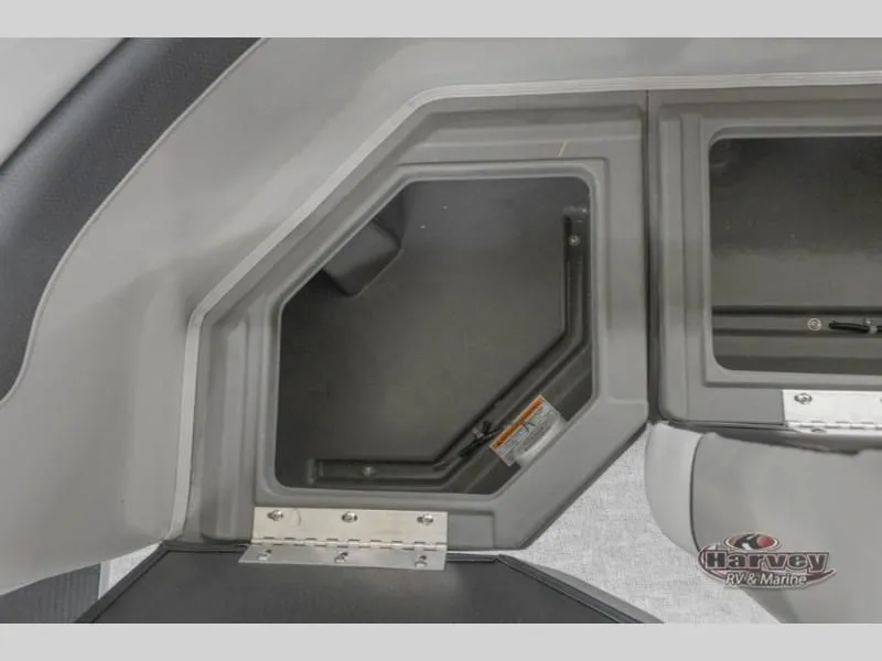 Slide: The Image of Interior of 2026 Vectra Classic 21 L with storage compartment. - 24