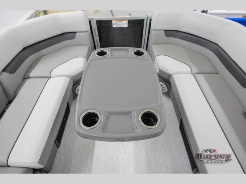 Slide: The Image of Interior of Vectra Classic 21 L boat, 2026 model. - 25