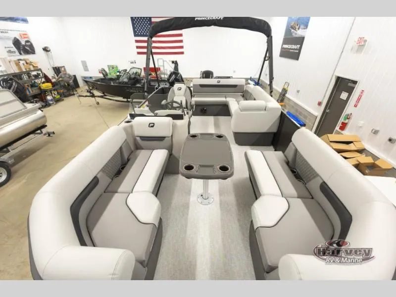 Slide: The Image of Interior of 2026 Vectra Classic 21 RL pontoon boat. - 10